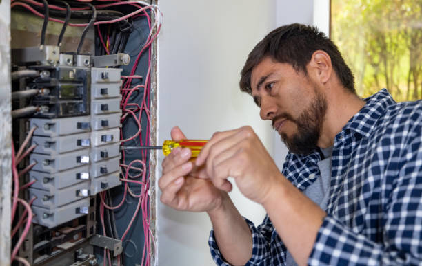 Best Circuit Breaker Repair  in Molalla, OR